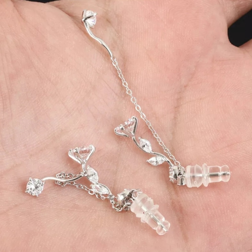 Dainty delicate white sapphire & silver earrings - Picture 7 of 9